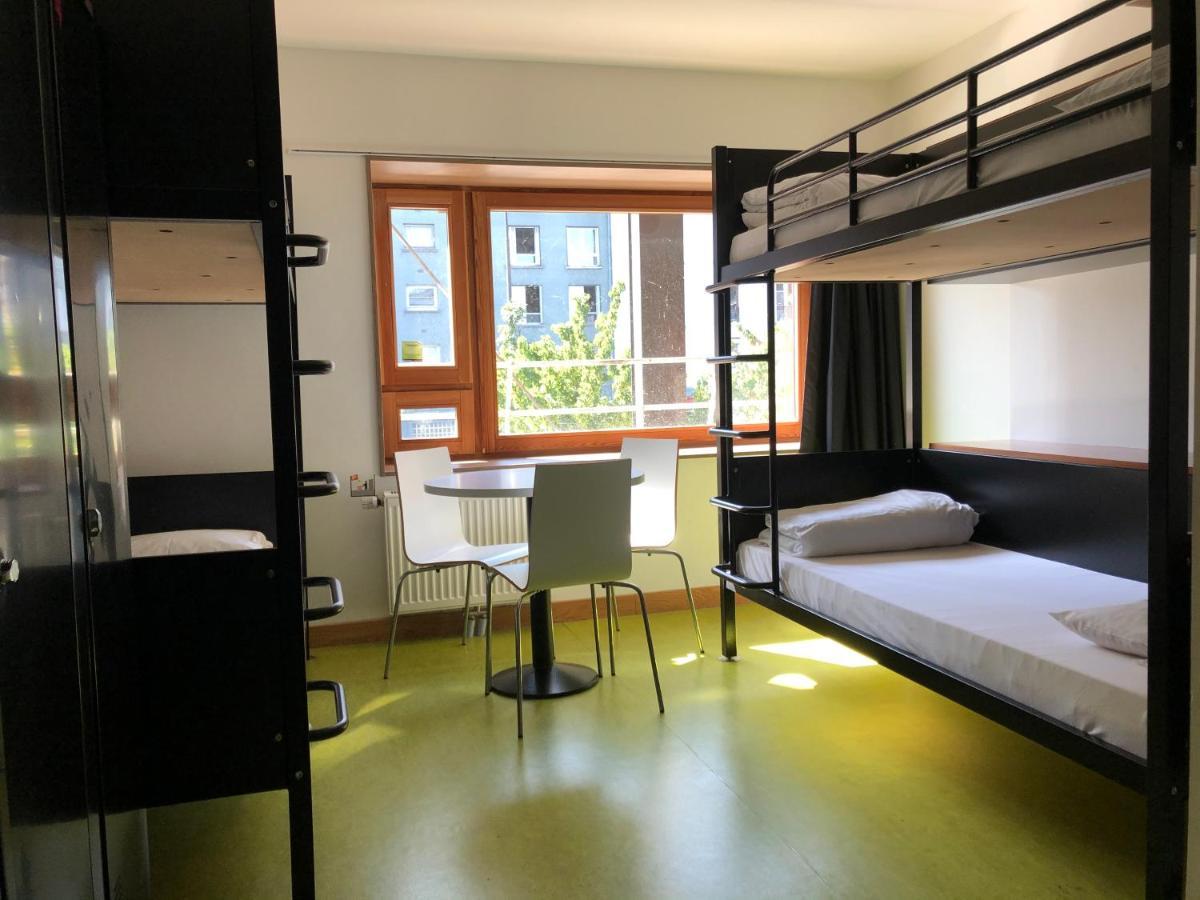 Auberge De Jeunesse Hi Paris Yves Robert Esterno foto